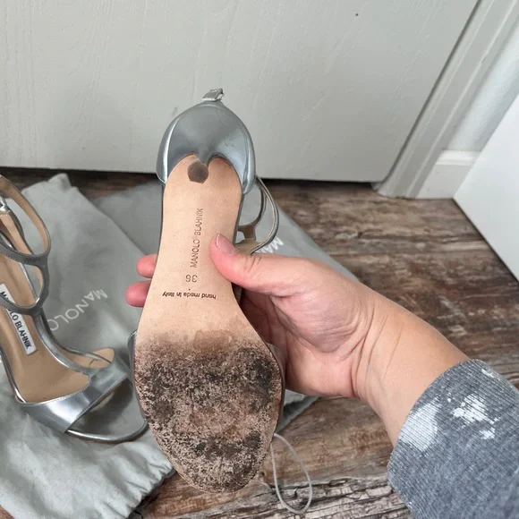 Manolo Blhaniks - Silver Strappy heels - Picture 4 of 4